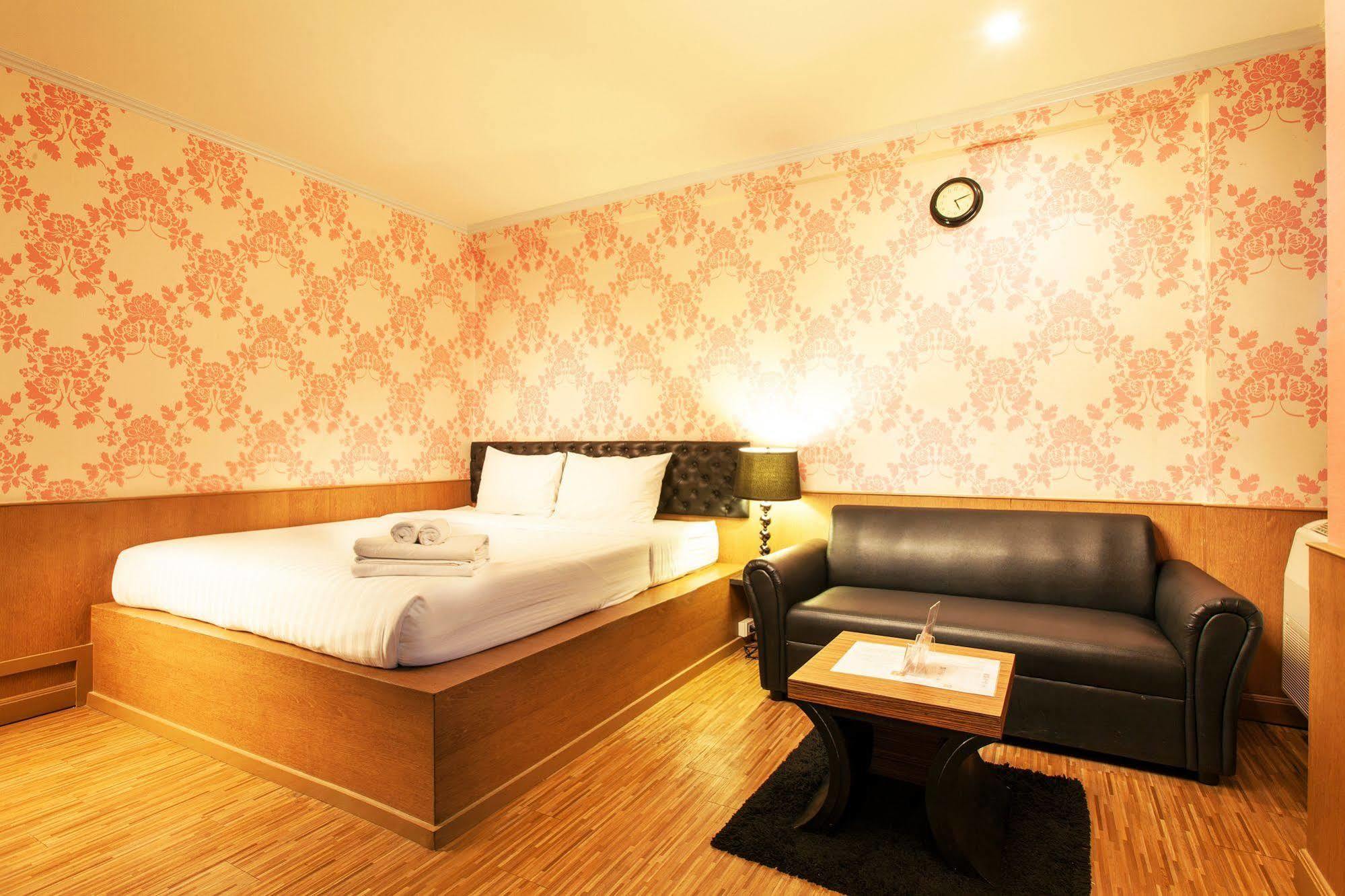 Q Hotel 曼谷 外观 照片